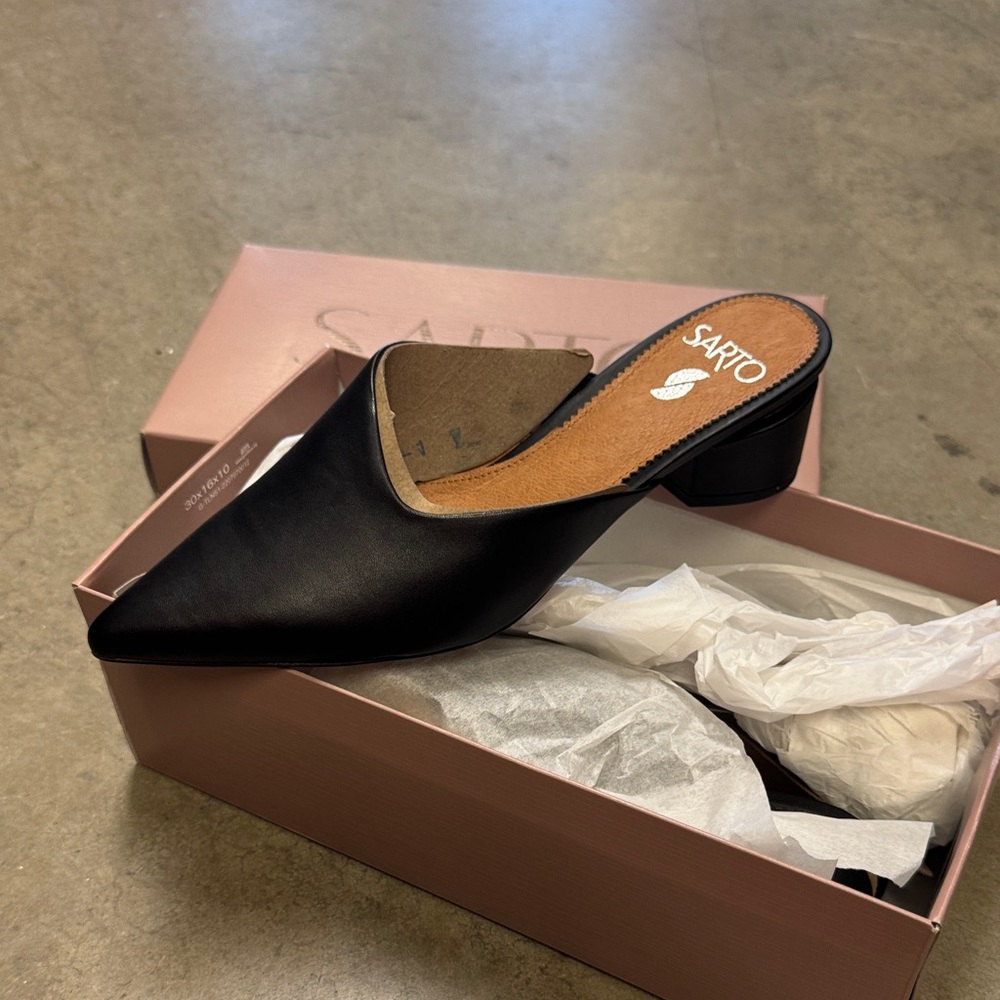 SARTO By Franco Sarto Black Pointed Leather Mule Heels - Picture 3 of 6